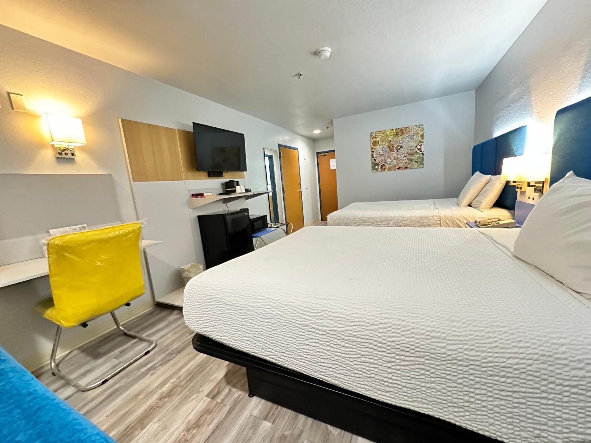 Microtel Inn & Suites By Wyndham Gallup - Pet Friendly Eksteriør bilde