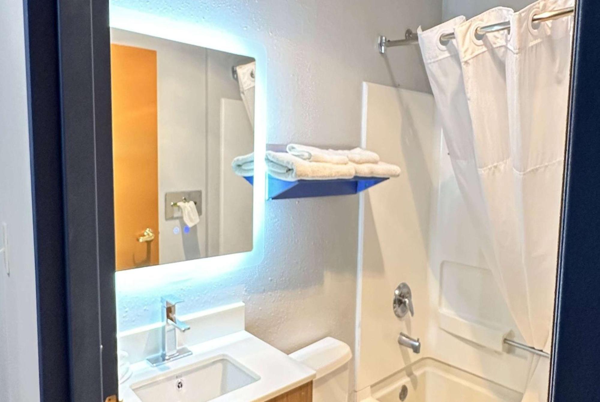 Microtel Inn & Suites By Wyndham Gallup - Pet Friendly Eksteriør bilde
